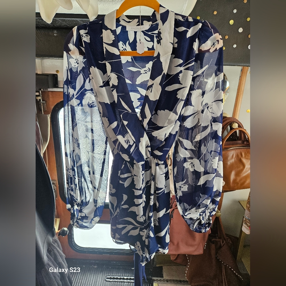 Magnolia Navy and White Floral Skort